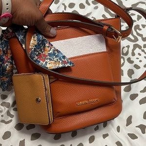 Cartera Nanette Lepore
